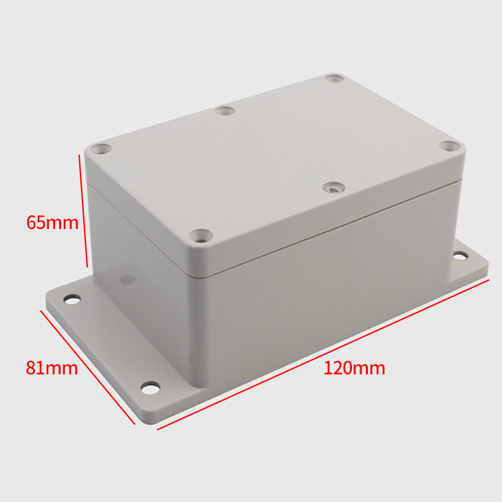 What is the IP rating of the Plastic Distribution Box for velit use? An aliqua ad materiam requiruntur?